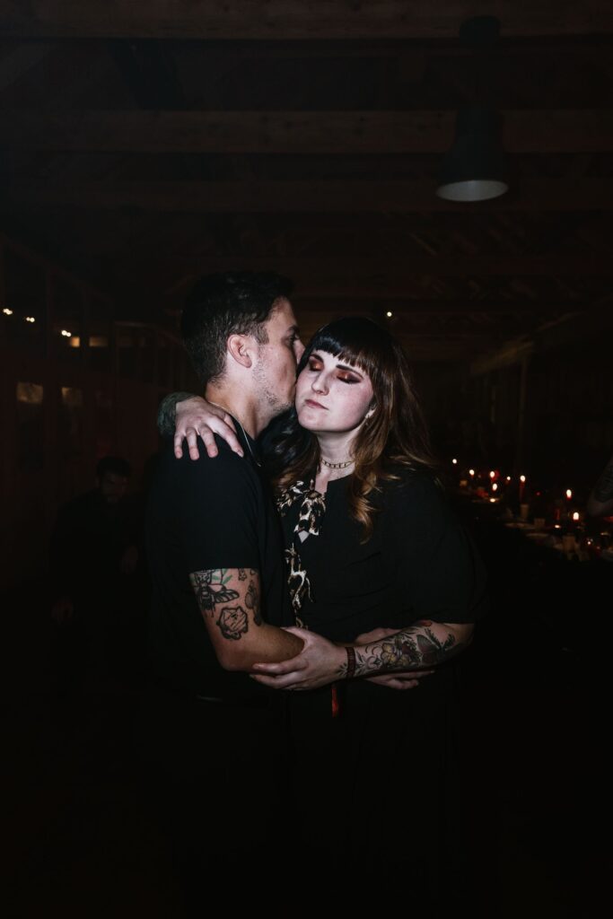 Photographe de mariage atypique en suisse romande, photo de la soirée