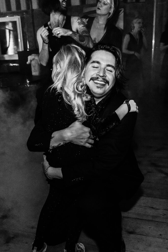 Photographe de mariage atypique en suisse romande, photo de la soirée