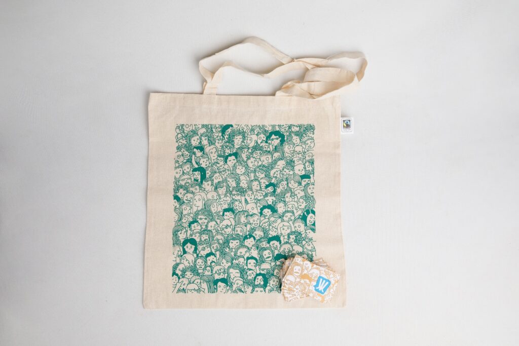 Photographie d'objets pour les professionnels. Packshot sur fond blanc en suisse, reproduction d'oeuvres d'art en studio photo en Suisse