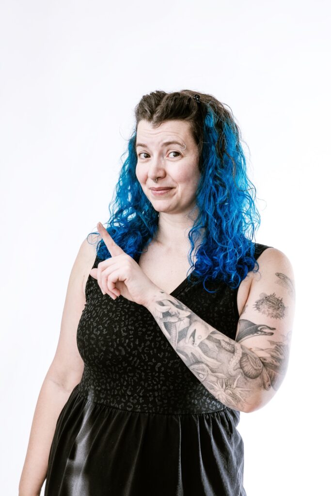 Photographe de portrait en studio sur fond blanc, portrait CV, portrait corporate, photo Linkedin la chaux-de-fonds, suisse